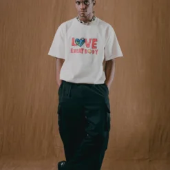 Sree Santhosh Best Selling Love Everybody S/S T-Shirt (Chalk) 7 Sree Santhosh Best Selling Love Everybody S/S T-Shirt (Chalk)