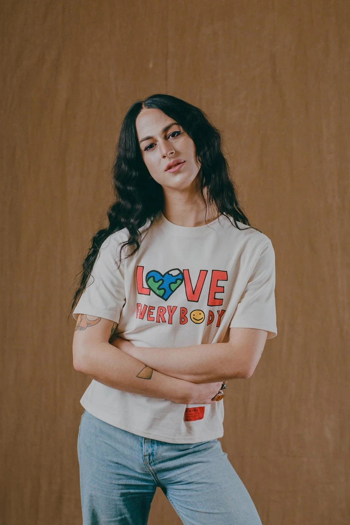 Sree Santhosh Best Selling Love Everybody S/S T-Shirt (Chalk) 5 Sree Santhosh Best Selling Love Everybody S/S T-Shirt (Chalk)